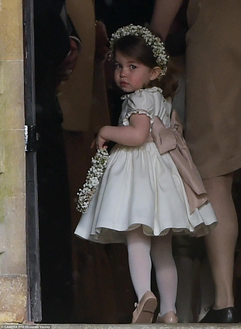 Принцеса Шарлот звезда на сватбата на Пипа (Нови снимки от венчавката)