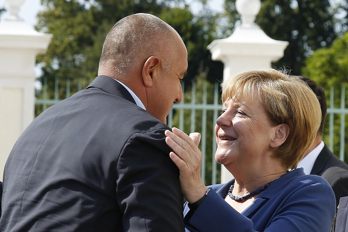 Ангела Меркел влюбена до уши в Бойко Борисов (Вижте повече разкрития)