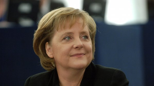 Меркел непреклонна: Добре, че пуснахме бежанците в Германия!
