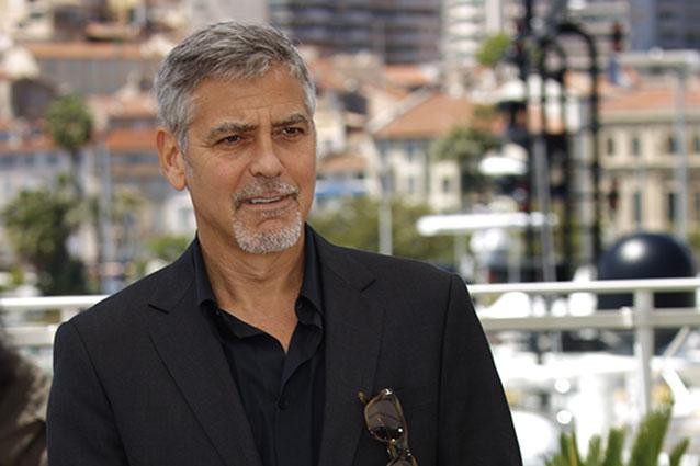 Джордж Клуни жертва на жестоки подигравки! (Вижте с какво го вбесиха най-близките му)