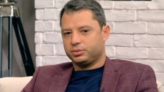 Делян Добрев изненада всички с това, което направи