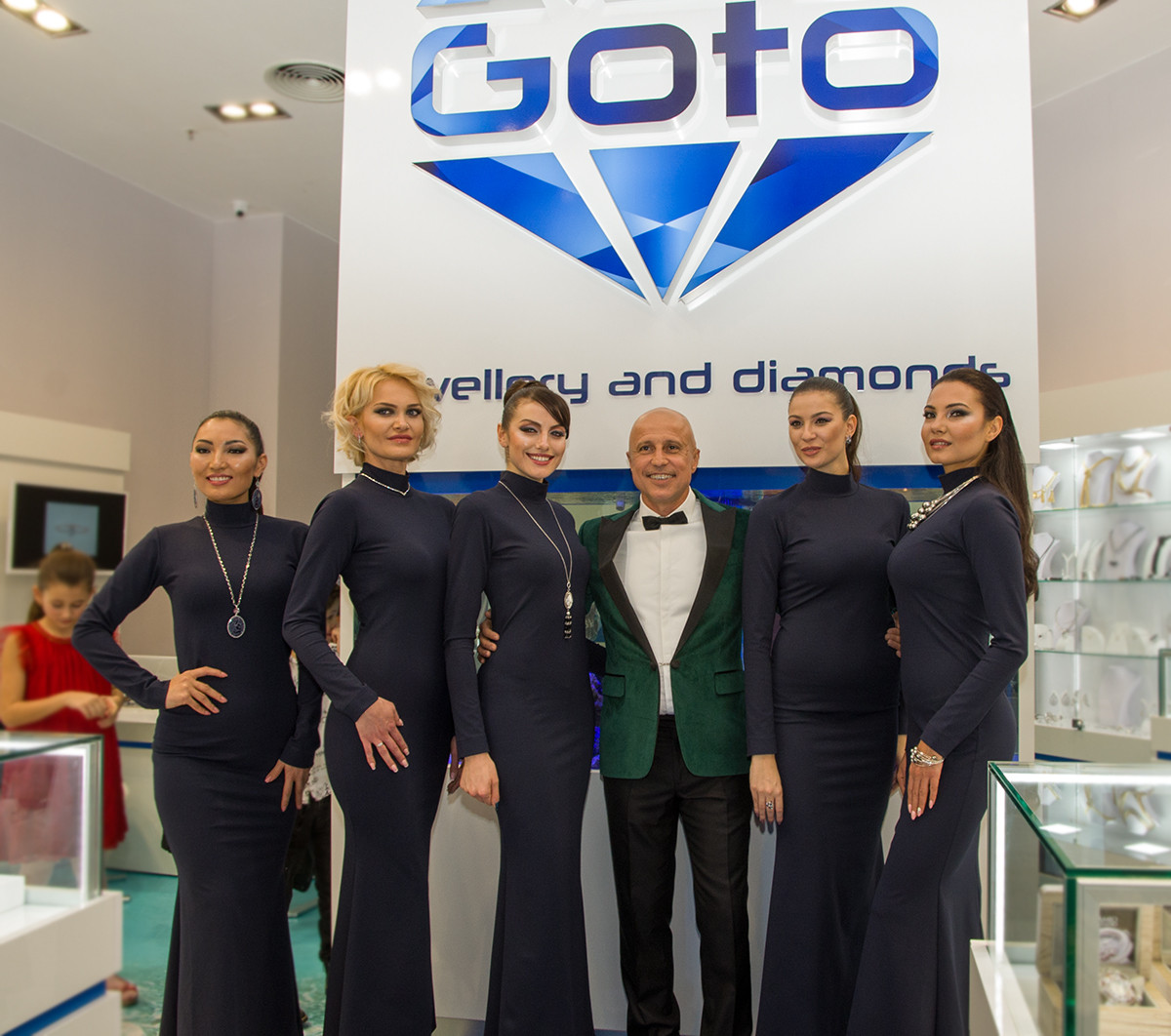 GOTO Jewellery and diamonds вече и в Paradise Center