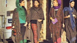 Революция в Иран! Забраниха арестите на жени заради дрехите им