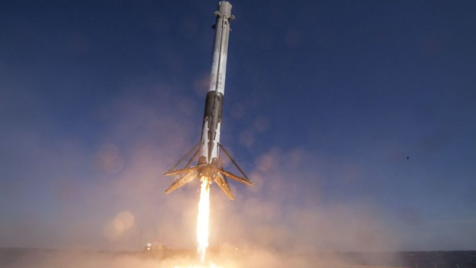 Най-мощната ракета в света ще изтреля Илон Мъск