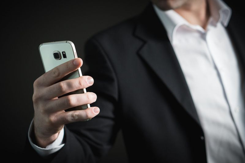 Внимание! Мобилните оператори източват джоба ви чрез коварна схема