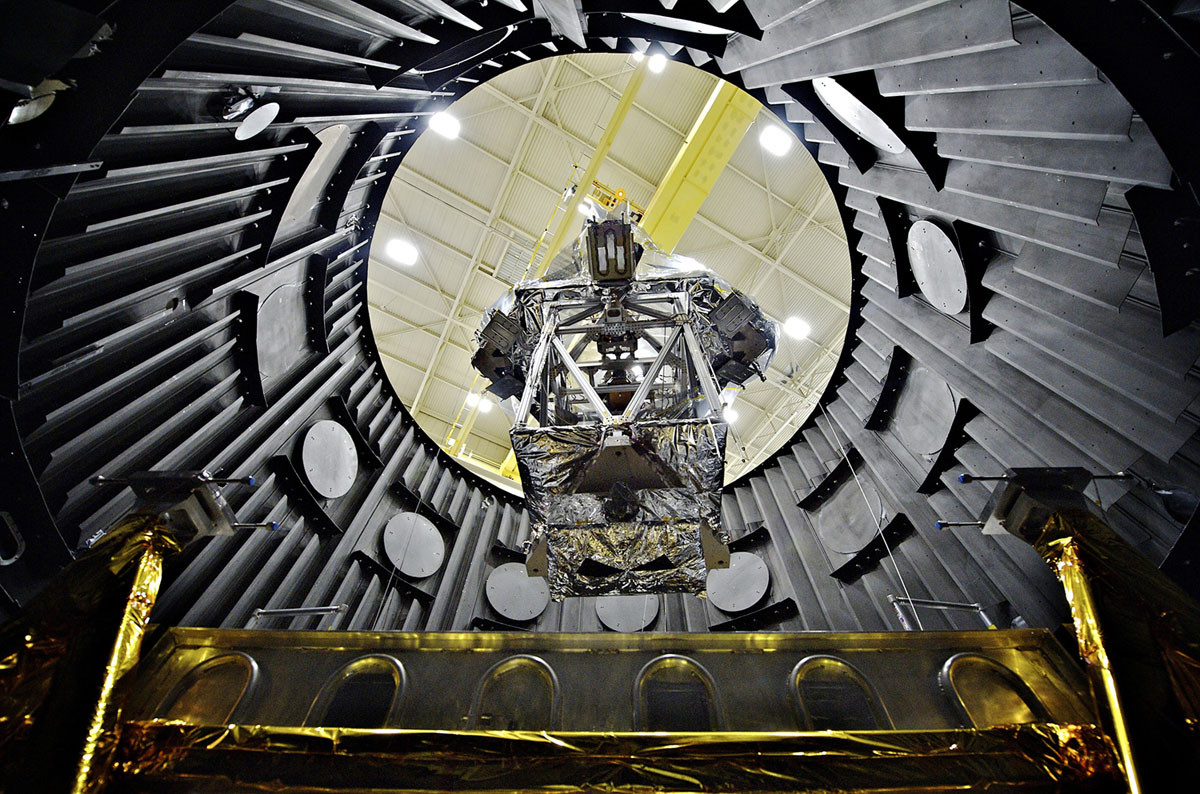 Джеймс Уеб е най-новият телескоп, който ще изследва Марс  (Снимки)