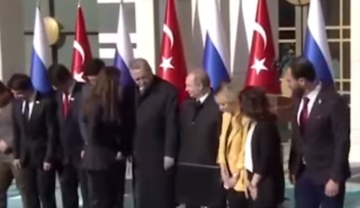 Куриоз! Ердоган "открадна" девойката на Путин