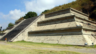 Пирамидата Чолула построена от извънземни? (Какво казват археолозите?)