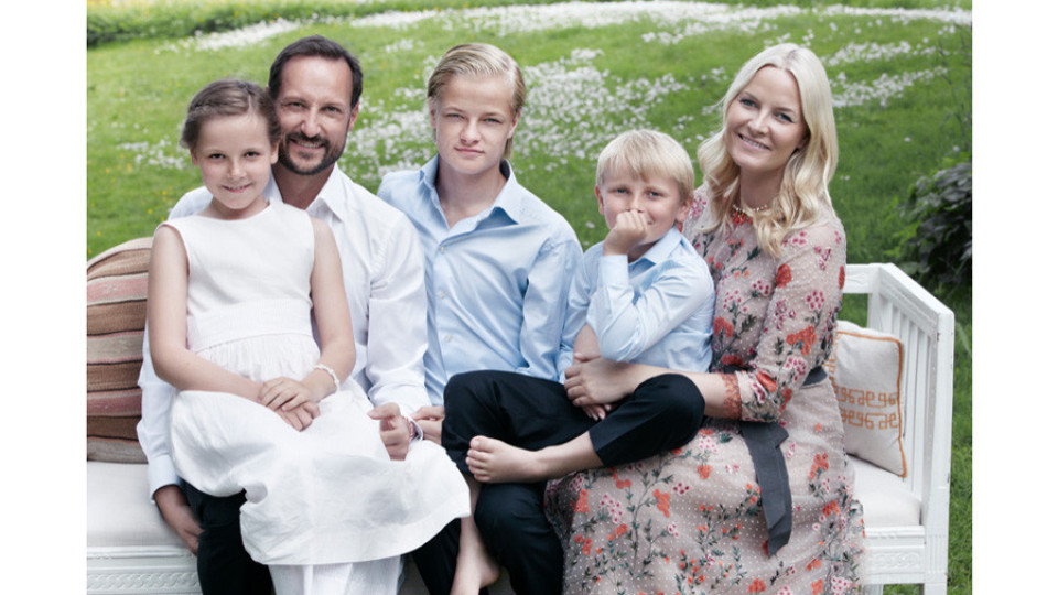 Норвежкият принц взе жена с извънбрачно дете (Още подробности)