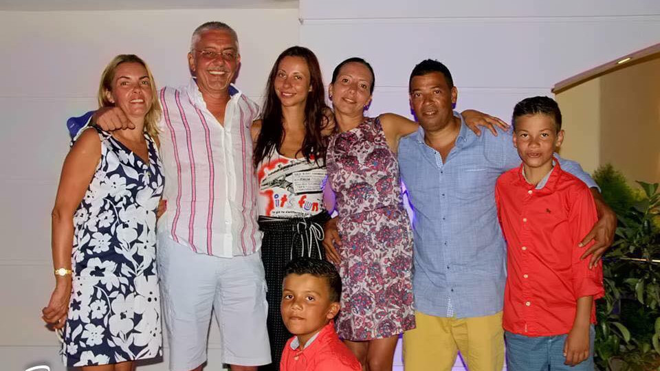 Горчиво: Шефът на ВИС-2 омъжва дъщеря си в Испания!