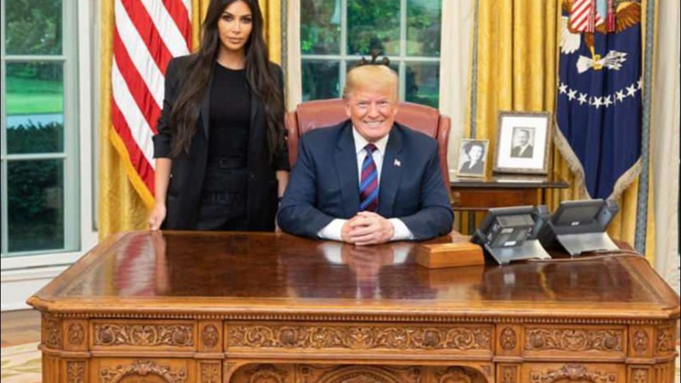 Ким Кардашиян влезе в Белия дом (И отиде на крака при Тръмп)