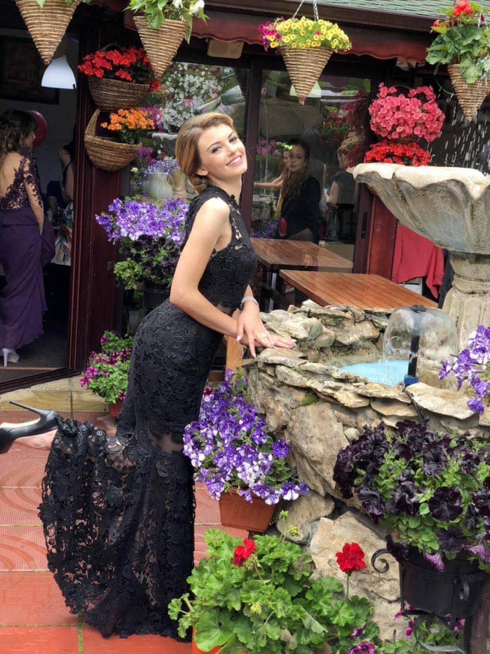 Елица Луканова – най-красивата абитуриентка (Вижте кралицата на балове 2018)