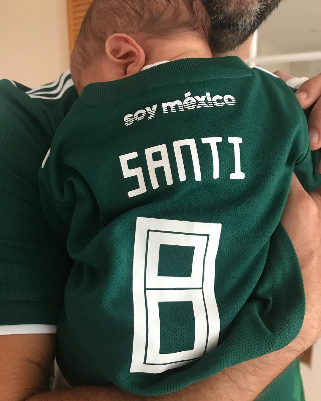 Ева Лонгория подкрепи националния отбор по футбол на Мексико (Вижте как)