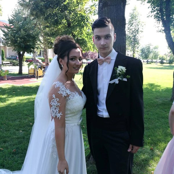 Честито: Стефан Рядков омъжи щерка си Мира!