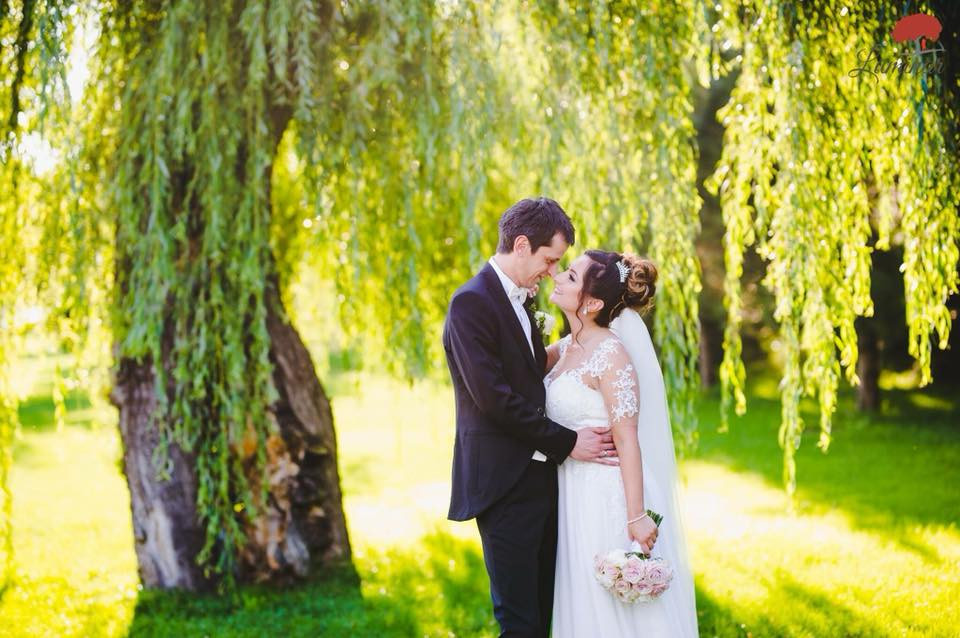 Стефан Рядков вдигна тежка сватба на дъщеря си (Всичко за венчавката)