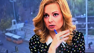 Колтуклиева оплю Аделина Радева от Нова ТВ: Говори неправилно и води неподготвена! (виж тук)