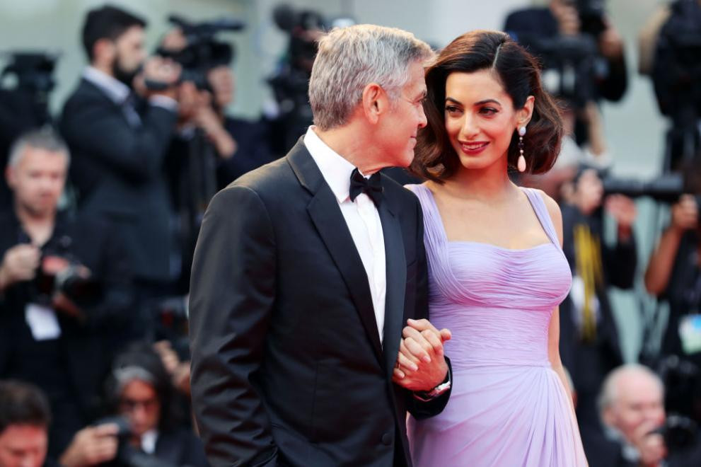 Амал и Джордж Клуни показаха хлапетата си (ФОТО)