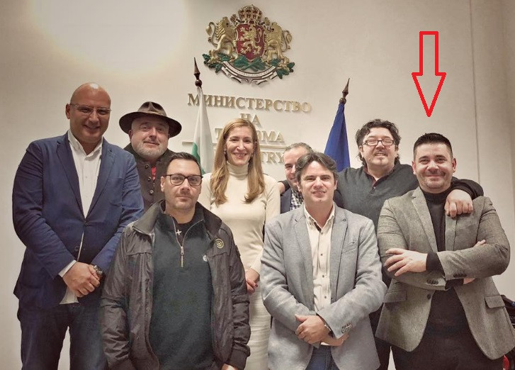 Шеф Виктор Ангелов се ошишка (+ Какво предстои в новия сезон на "Хелс Китчън"?)