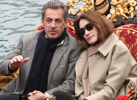 Карла Бруни и Никола Саркози на романтична почивка във Венеция (Вижте как отбелязаха 11 г от брака си)