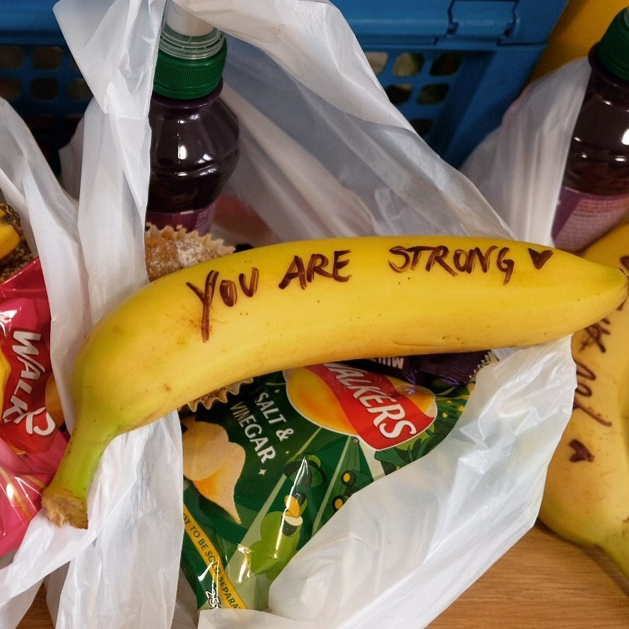 Продават банан, лично надписан от Меган Маркъл (Вижте още)