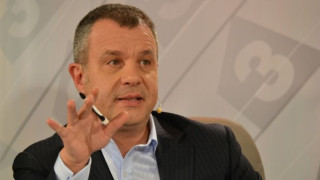Програмният директор на БНТ Емил Кошлуков взриви мрежата!