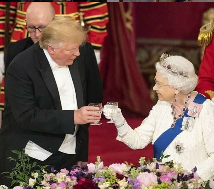 Доналд Тръмп остана на сухо на банкета на кралицата! (Отказа вино за 1600 евро)