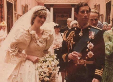 Съседка на принцеса Даяна проговори след 40 години за брака й с Чарлз (Вижте скандални разкрития)