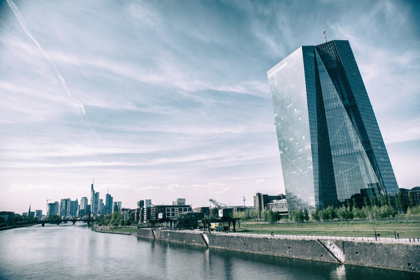 ЕЦБ ще се включи в прайда във Франкфурт