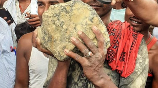 Метеорит падна в Индия (Небесното тяло голямо като футболна топка)