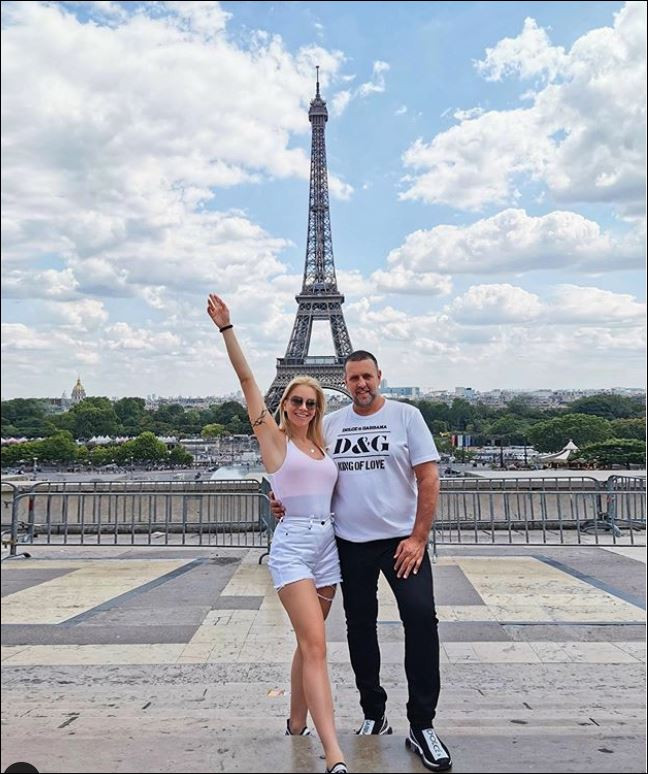 Емилия и Башур на романтична почивка в Париж