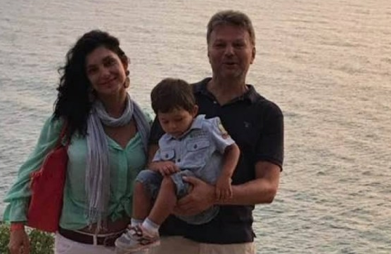 Ники Дойнов показа порасналия си син Марко (Вижте ги на семейна почивка в Гърция)