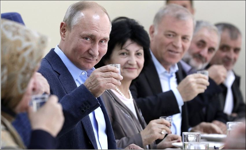 Куриоз! Путин пие водка заради 20-годишно обещание сн .kremlin.ru 