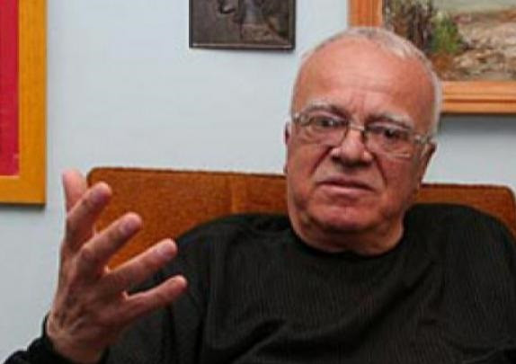 проф. Юлиан Вучков