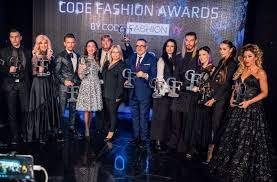 Рояк от звезди на наградите на Code Fashion TV! (виж тук)