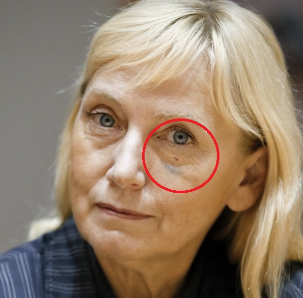 Елена Йончева събра всички погледи в Европарламента (ФОТО)