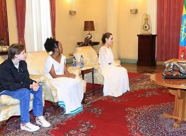 Анджелина Джоли заведе Захара в Етиопия (Ще се срещне ли дъщеря й с биологичната си майка?)