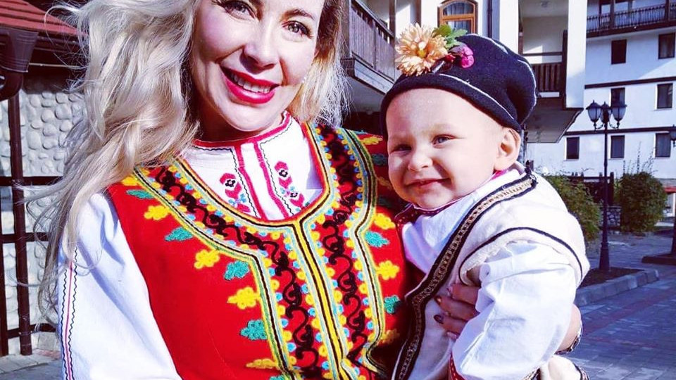 Антония Петрова и Батинков отпразнуваха 1 годинка на сина си, когото наричат Бест!