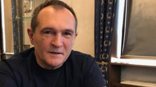 Васил Божков духнал в Гвинея с частния си самолет