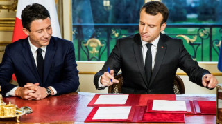 Скандал с Макрон тресе Франция (Президентът остана без дясната си ръка)