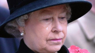 Драма в британския кралски двор разплака кралица Елизабет Втора