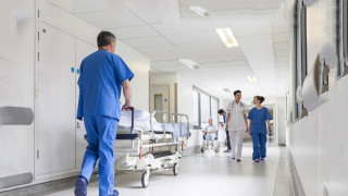 Медици алармират за страшна криза в болниците у нас след COVID-19