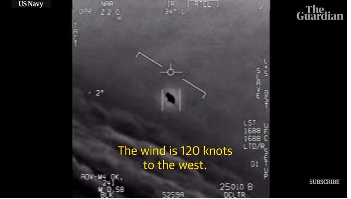 Пентагона показа разсекретени кадри с НЛО и призна, че са имали близки срещи с извънземни