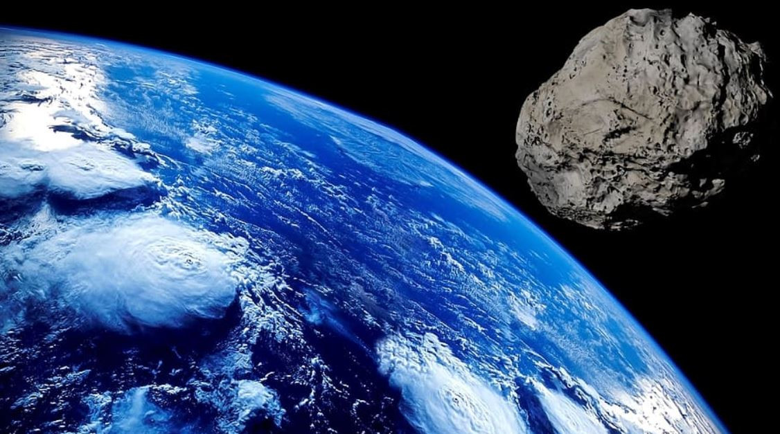 НАСА предупреди за опасни астероиди край Земята сн. pixfuel 