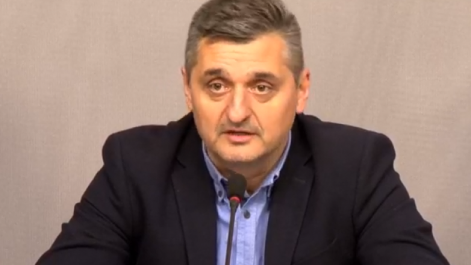 Кирил Добрев: Коректен съм към Нинова, но лоялен само към БСП!