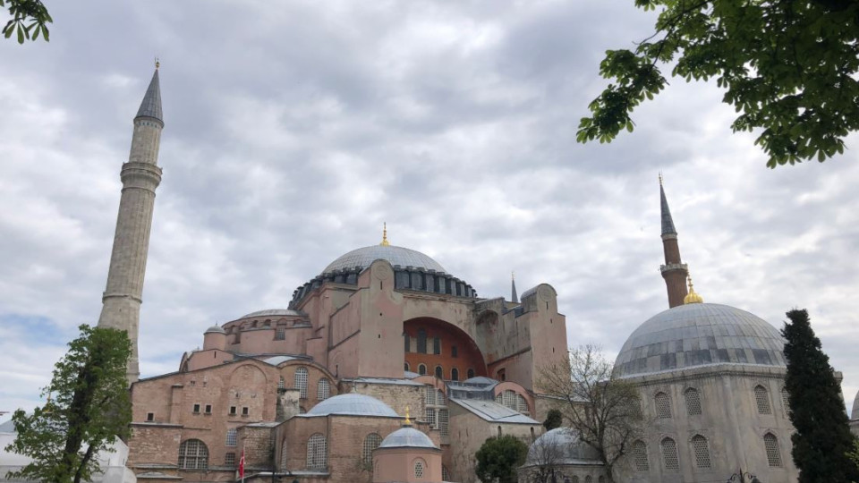 Ердоган прави "Света София" джамия? (Москва и Вашингтон скочиха срещу него + отговорът на президента)