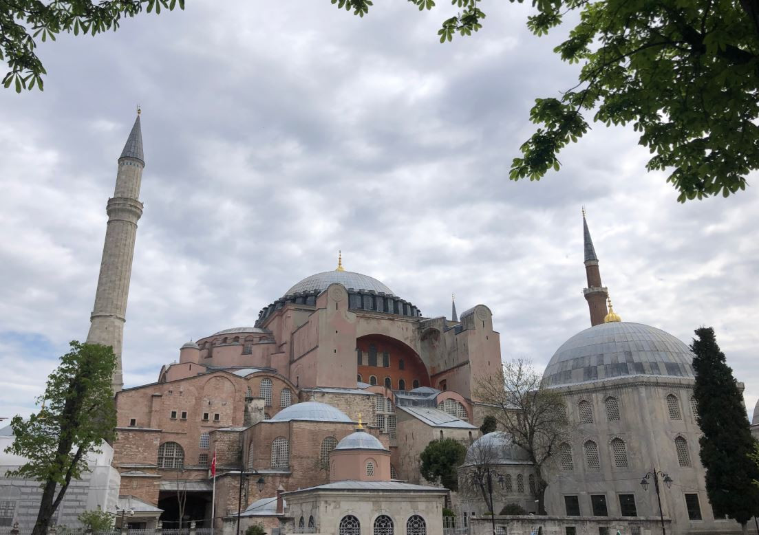 Ердоган прави "Света София" джамия? (Москва и Вашингтон скочиха срещу него + отговорът на президента)