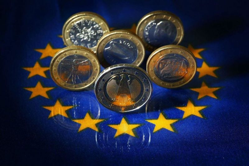 Икономист: Животът на българина няма да се промени след влизането ни в еврозоната
