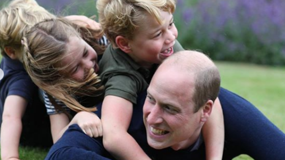 Кейт Мидълтън с нова снимка на принц Джордж по случай 7-ия му РД (Вижте порасналия престолонаследник)
