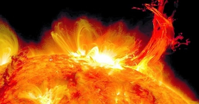 Опасни слънчеви изригвания и зодиите! Как ги понасят