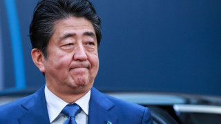 Шиндзо Абе предизвика сериозен политически трус в Япония